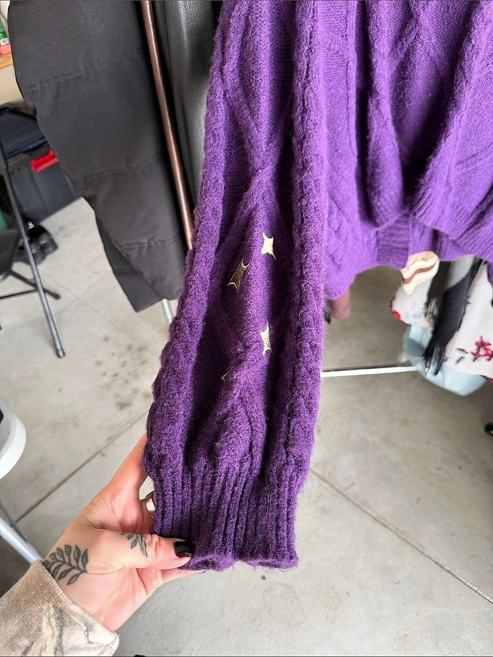 Taylor's Version The Eras Tour Purple Cardigan XL/2XL Like New - Picture 4 of 5